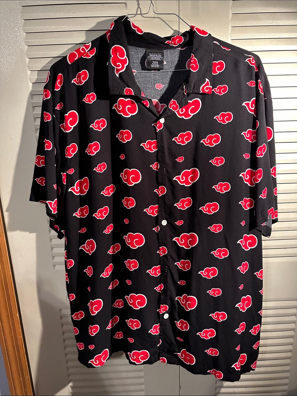 Naruto-Inspired Short-Sleeve Button Shirt - Black/Red